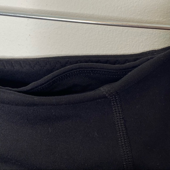 Victoria’s Secret Black Incredible Essential Legging - Picture 7 of 9